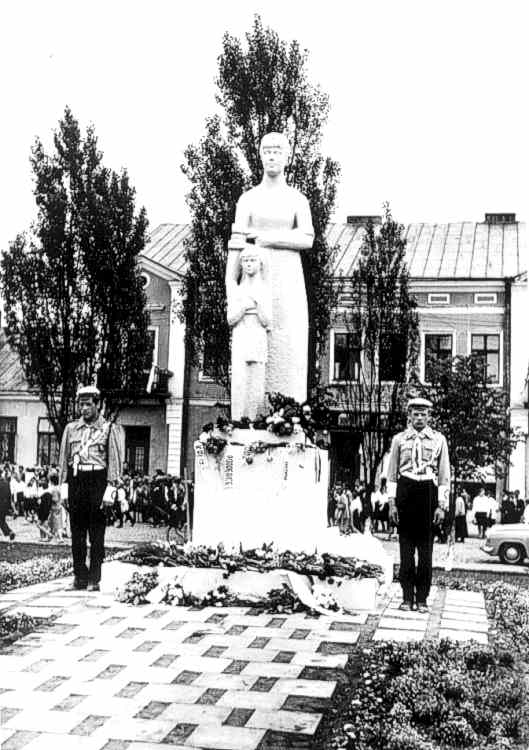 Pomnik Marii Konopnickiej 1965 r. 